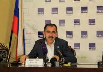 На пресс-конференции, посвященной 25-летию Республики Ингушетии, Юнус-Бек Евкуров ответил на вопросы журналистов региональных и федеральных СМИ