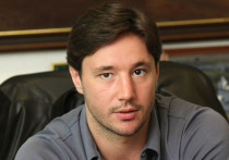 Нападающий питерского СКА и сборной России Илья Ковальчук, который еще на один сезон продлил контракт с клубом и остается в Континентальной хоккейной лиге (КХЛ), заявил, что после грядущего чемпионата планирует вновь вернуться за океан и выступать за одну из команд Национальной хоккейной лиги (НХЛ)