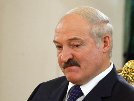 Президент Белоруссии прибыл в визитом в Киев