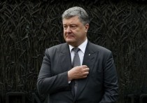 Президент Украины Петр Порошенко заявил о своей готовности в рамках очередных переговоров в "нормандском формате" потребовать ужесточения ограничительных мер в отношении России в случае, если режим прекращения огня в Донбассе будет нарушен