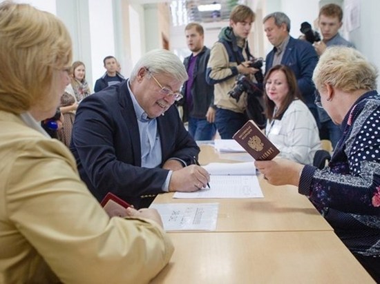 Почти все томские кандидаты на пост губернатора собрали подписи и сдали их в избирком