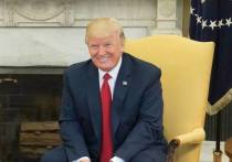 Официальный представитель администрации президента США заявила, что глава американского государства Дональд Трамп не собирается отменять введенные ранее антироссийские санкции и внимательно изучает законопроект по их усилению