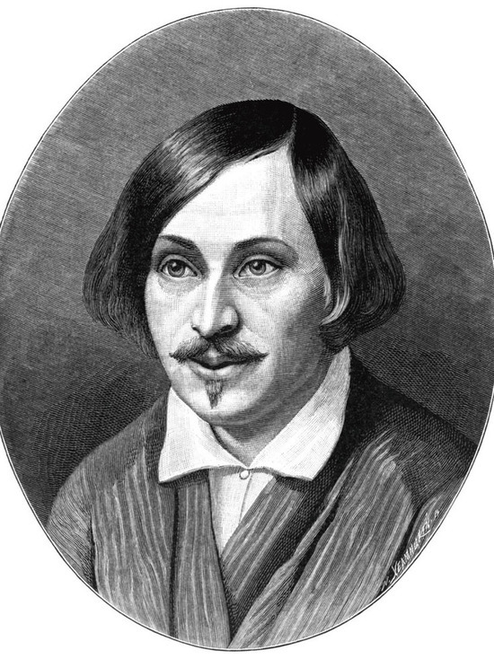 Гоголь «отозвал» свой скульптурный портрет из дома, украшенного в стиле «Плейбой»