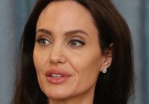 Анджелину Джоли разбил паралич после расставания с Питтом
