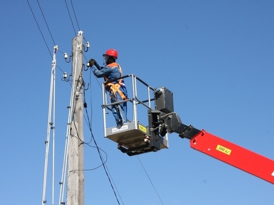 Энергетики «Ивэнерго» оперативно восстанавливают нарушенное циклоном электроснабжение потребителей в Ивановском районе