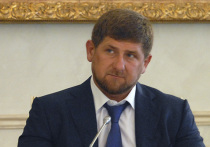 Глава Чечни Рамзан Кадыров обратился к министру внутренних дел России Владимиру Колокольцеву с призывом проверить инцидент в Воронеже, где молодые люди в гражданском потребовали документы у двух жительниц города - чеченок (одна из них несовершеннолетняя), гулявших с трехмесячным ребенком в коляске. Позднее выяснилось, что это были полицейские