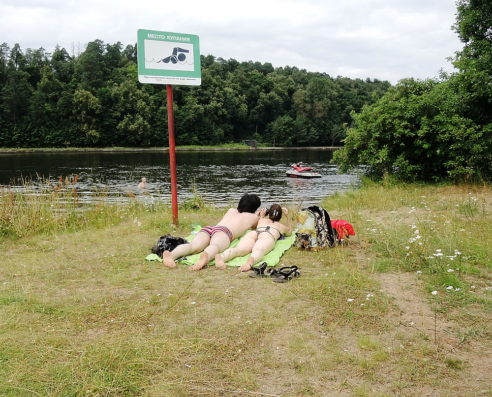 Долгожданная жара: какие типы купальщиков встречаются в Серебряном Бору