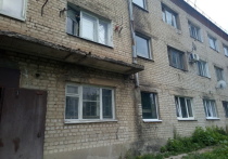 Этот мрачный дом на улице Малаховского вполне мог бы стать местом для съемок фильма ужасов