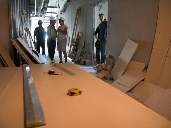 Сроки сдачи ульяновского перинатального центра сдвинули из-за нехватки строителей
