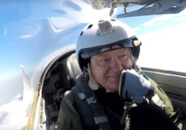 Администрация украинского президента обнародовало видео полета Петра Порошенко на истребителе МиГ-29