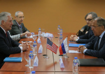 Госсекретарь США Рекс Тиллерсон заявил о том, что Вашингтон готовит ответные меры в связи с решением Москвы о сокращении числа американских дипломатов в России