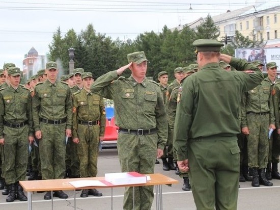 Более 300 студентов АлтГТУ им. И.И. Ползунова завершили обучение на военной кафедре