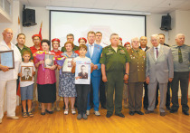 Военный комиссариат Москвы ведет работу по розыску и вручению ветеранам и их родственникам орденов и медалей
