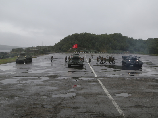 В рамках форума «Армия-2017» состоялось «сражение» танков времен войны  