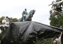 Беспорядки в американском городе Шарлоттсвилль спровоцировали ожесточенную дискуссию вокруг исторического наследия США