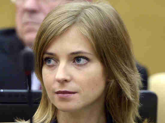 Поклонская призналась, что не ходит ни в кино, ни в театр Поклонская призналась, что не ходит ни в кино, ни в театр