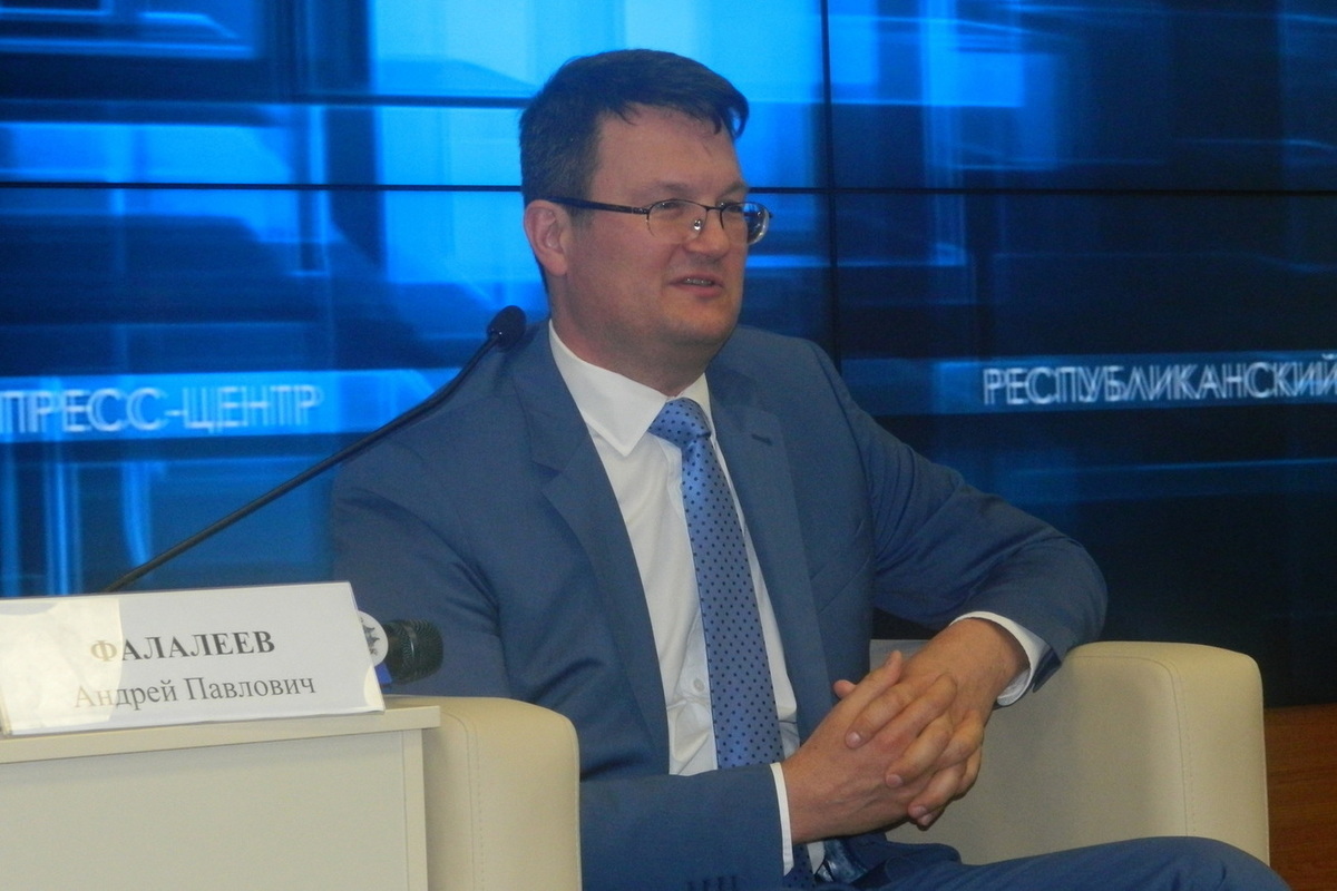 ректор фалалеев андрей павлович. ректор кфу им вернадского. ректор кфу симферополь. ректор кфу им вернадского. ректор кфу им вернадского.