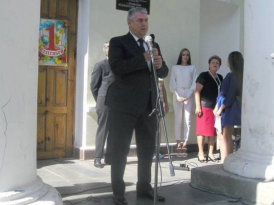 В День знаний открыли 3-й корпус Крымского медицинского колледжа 
