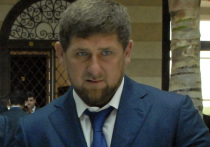Глава Чечни Рамзан Кадыров выступил с резкой критикой российских СМИ, которые, по его мнению, не уделяют достаточно внимания проблеме преследования мусульманского населения в Мьянме. Он опубликовал соответствующее видео, в котором пригрозил в случае необходимости выступить против позиции России в этом вопросе. 