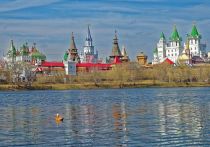 О страшной находке сообщили в оперативные службы охранники Измайловского кремля на востоке Москвы