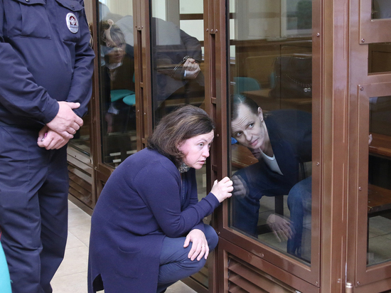 Шалтай-Болтай отправился за решетку: рядовые хакеры получили больше лидера Шалтай-Болтай отправился за решетку: рядовые хакеры получили больше лидера