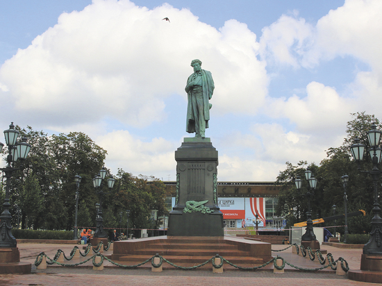 Теперь москвичи смогут назначать свидания у обновленного монумента