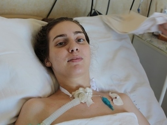 22-летняя уроженка Ростовской области сломала шею в Махачкале на аттракционе