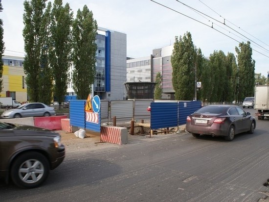 Трубопровод на проспекте Ленина отремонтируют до конца сентября