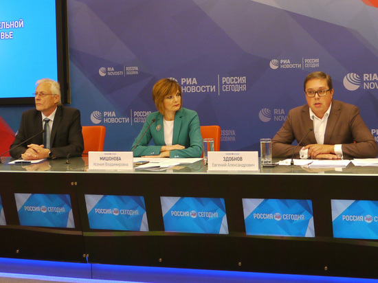 Детский омбудсмен Ксения Мишонова, в частности, рассказала о трагических случаях в области