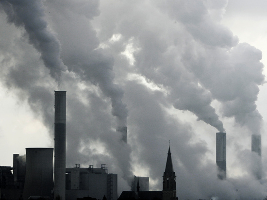 Загрязнения касаются, прежде всего, атмосферного воздуха и отходов