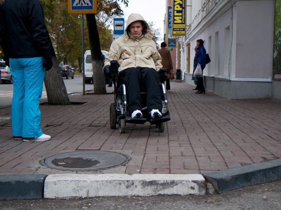 В Ульяновске инвалиды-колясочники борются за создание доступной среды