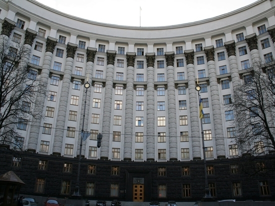 Украина надеется уменьшить финансирование ДНР и ЛНР путем лишения себя недорогих минудобрений