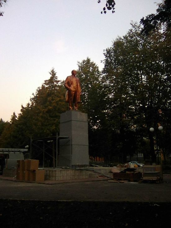 Памятник Ленину на Ногинке забронзовел