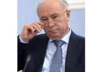 Губернатор Самарской области Николай Меркушкин отправлен в отставку: по сообщению Кремля, президент подписал его прошение об этом