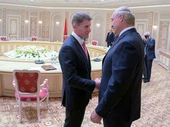 Александр Лукашенко наградил Олега Кожемяко орденом Почета