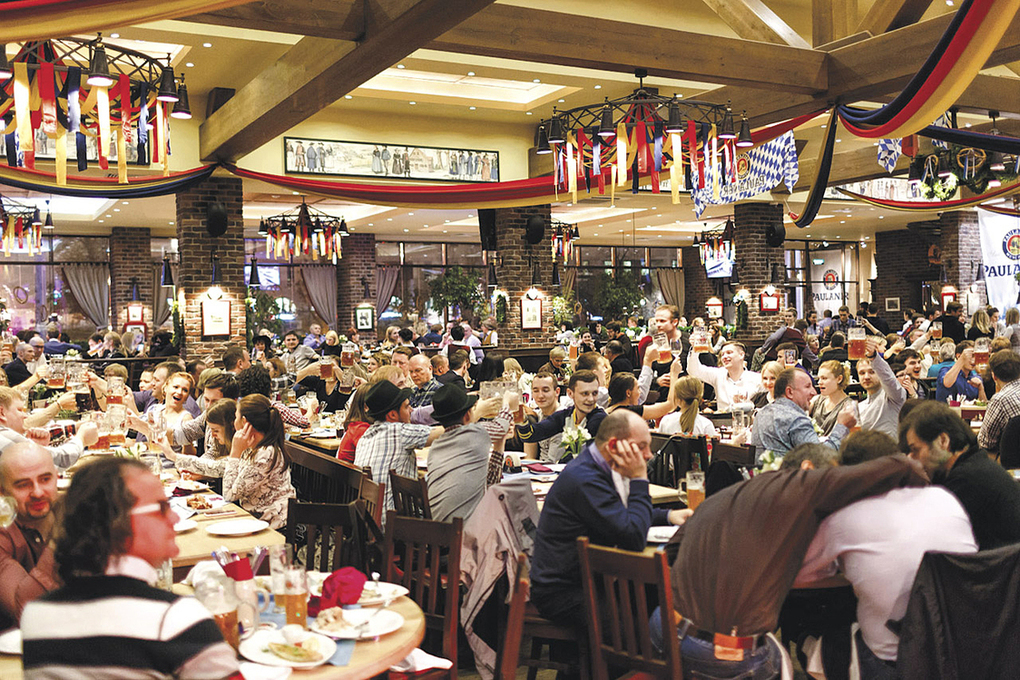 Paulaner brauhaus moscow. Ресторан Paulaner Brauhaus Москва. Пивной ресторан на Павелецкой Пауланер. Пауланер ресторан проспект мира. Пауланер ресторан Москва Павелецкая.