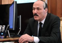 Глава Дагестана Рамазан Абдулатипов официально заявил о своем намерении уйти с поста руководителя региона
