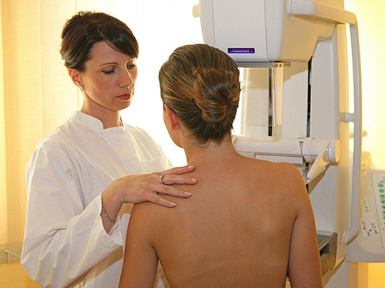 Согласно официальной статистике, у каждой шестой женщины России диагностируется рак молочной железы, яичников или шейки матки