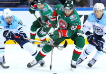 В КХЛ «Ак Барс» дома одержал волевую победу над «Сибирью» 3:2. В противостоянии лидера и середняка Восточной конференции КХЛ сильнее оказался первый.