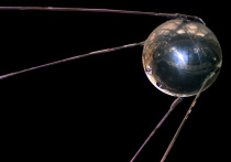 4 октября 1957, ровно 60 лет назад, был успешно запущен советский космический аппарат «Спутник-1», ставший первым зондом на орбите планеты