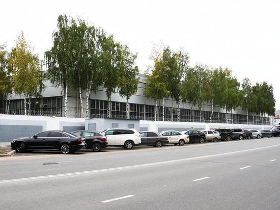 Администрация города выделила средства на решение проблемы, связанной с парковками у Вологодского оптико-механического завода