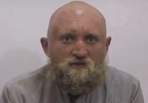 Один из двух пленных россиян, которых в своем видеоролике 3 сентября показали террористы запрещенной в РФ организации ИГ, был казнен боевиками