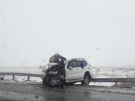 Два человека погибли в ДТП с автобусом на трассе Алтайского края