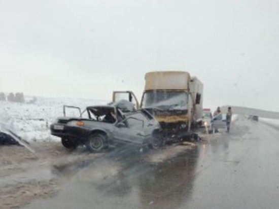 Пассажирка «Лады» погибла в ДТП с грузовиком в Алтайском крае