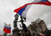 В день всенародного российского праздника 7 октября (не путать с 8 ноября, это еще впереди) несанкционированную акцию в Москве никто не разгонял, не шмонал, не подавлял