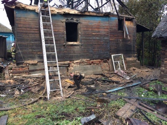 Семеро детей выбрались через окно при пожаре в Нижегородской области