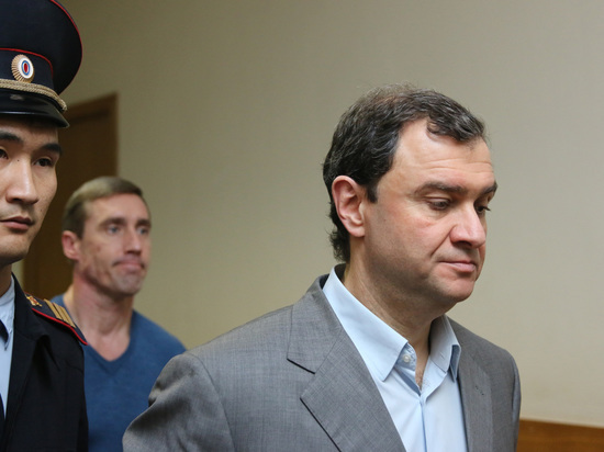 Экс-замглавы Минкультуры Пирумов приговорен к реальному сроку по «делу реставраторов» Экс-замглавы Минкультуры Пирумов приговорен к реальному сроку по «делу реставраторов»