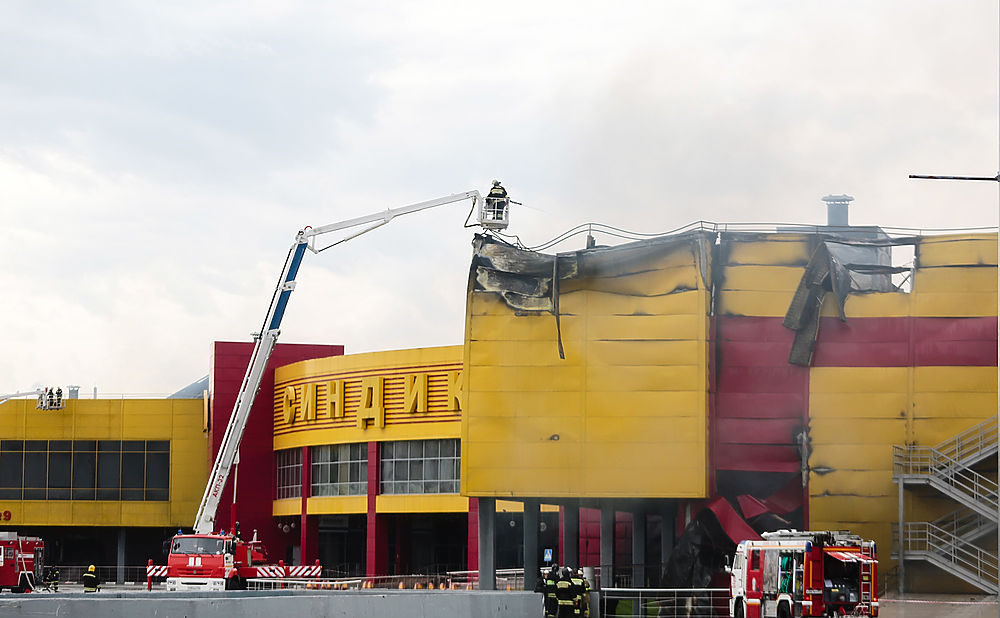 Последствия пожара в ТЦ "Синдика": страховщики подсчитывают убытки