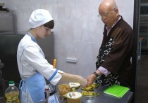 В рамках праздничных мероприятий, посвященных 50-летию побратимских отношений Южно-Сахалинска и Асахикавы, в столице островного региона состоялись мастер-классы по кулинарному искусству