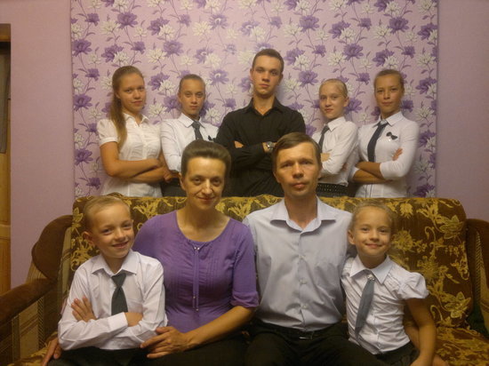  Александр и Светлана Иващенко растят семь родных детей